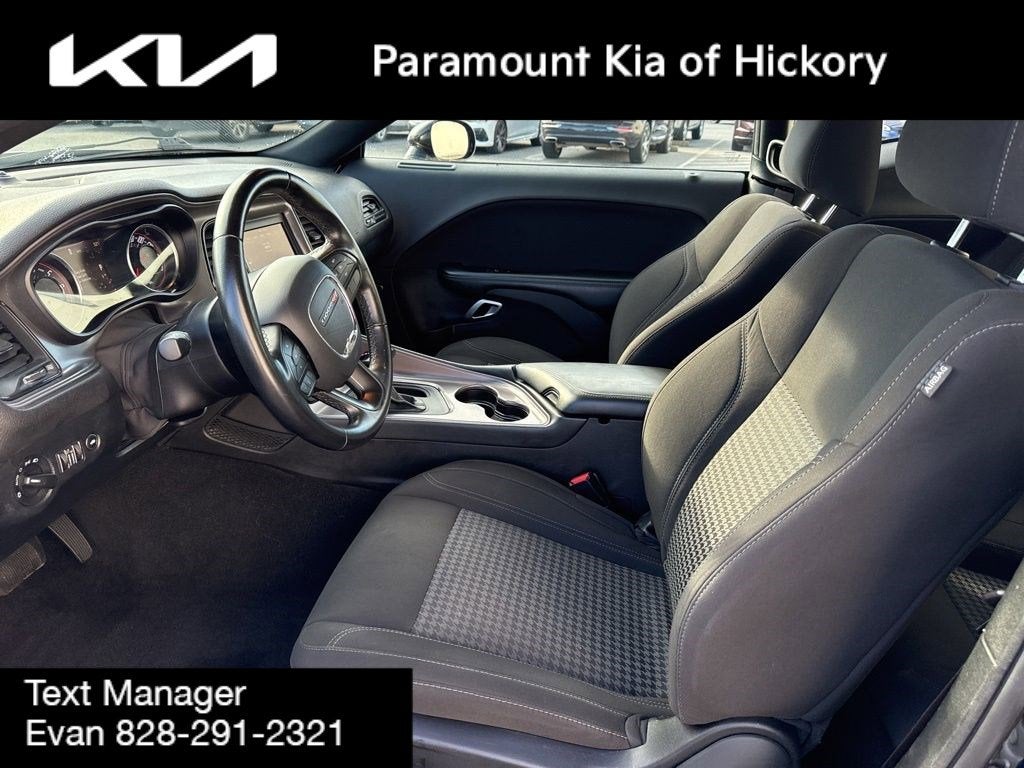 2023 Dodge Challenger SXT