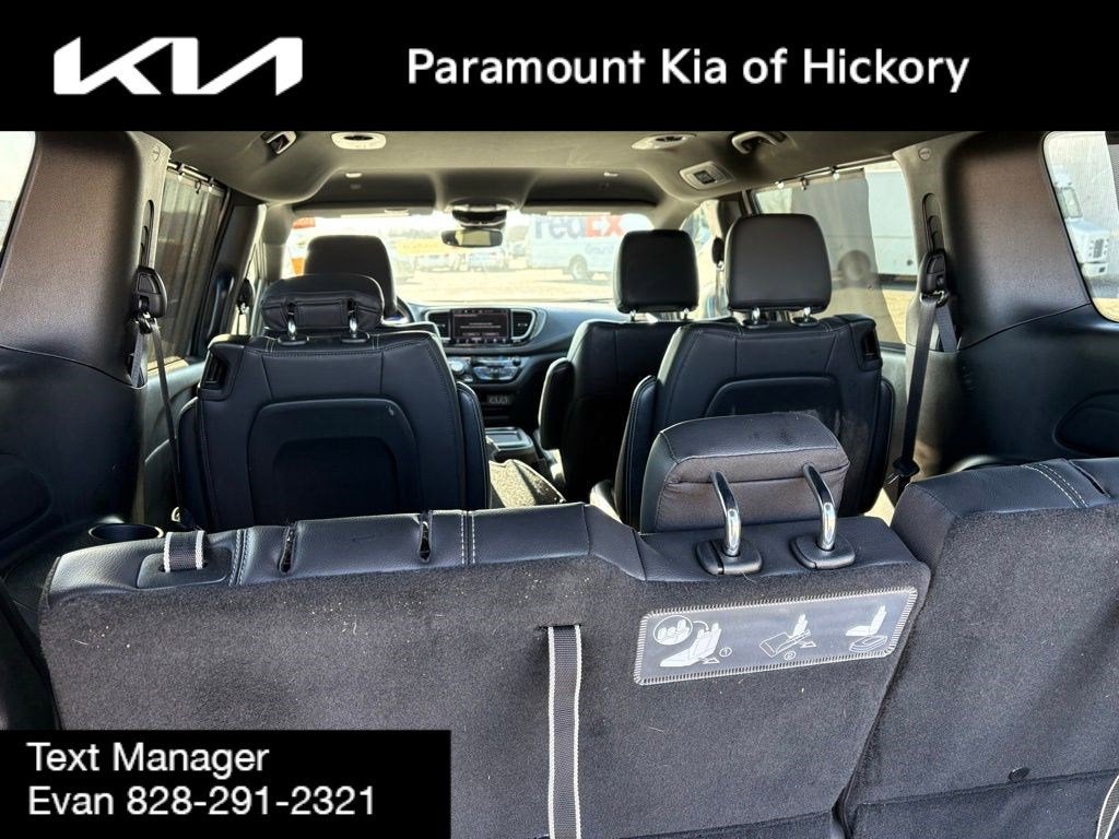 2021 Chrysler Pacifica Touring L