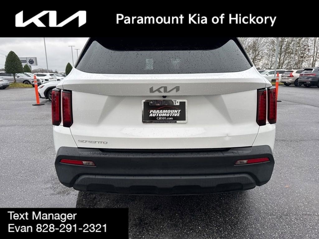 2023 Kia Sorento LX