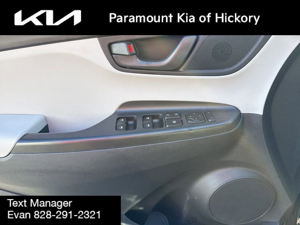 2023 Hyundai Kona SE