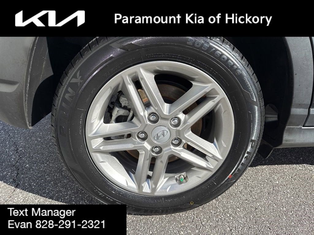 2023 Hyundai Kona SE