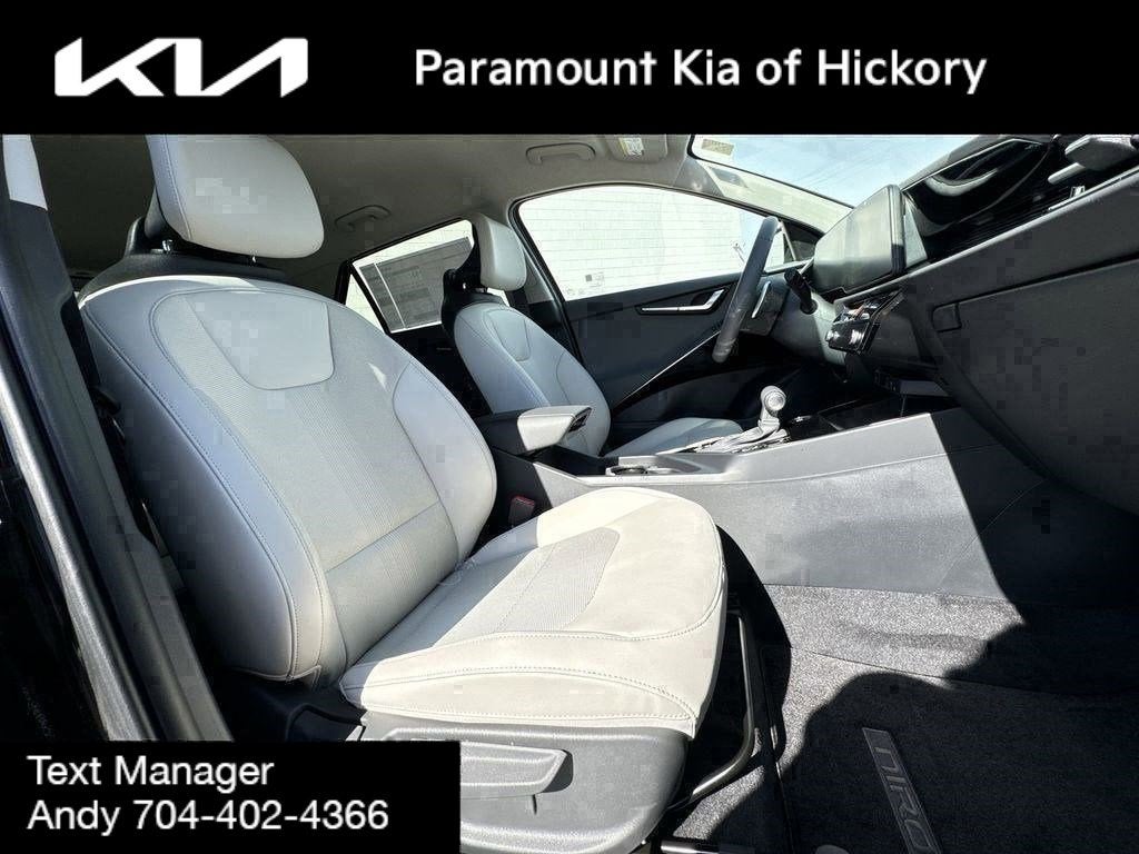 2025 Kia Niro EX