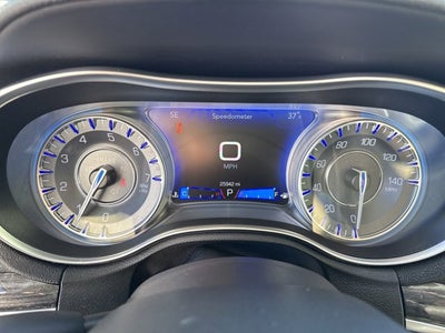 2022 Chrysler 300 Touring L