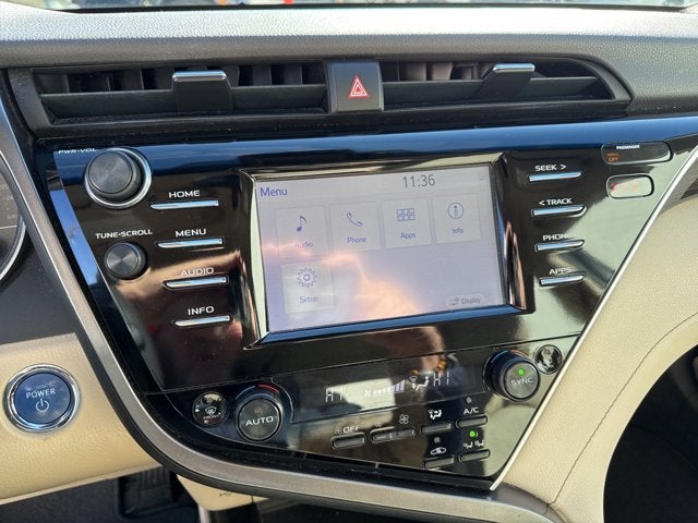 2018 Toyota Camry Hybrid LE