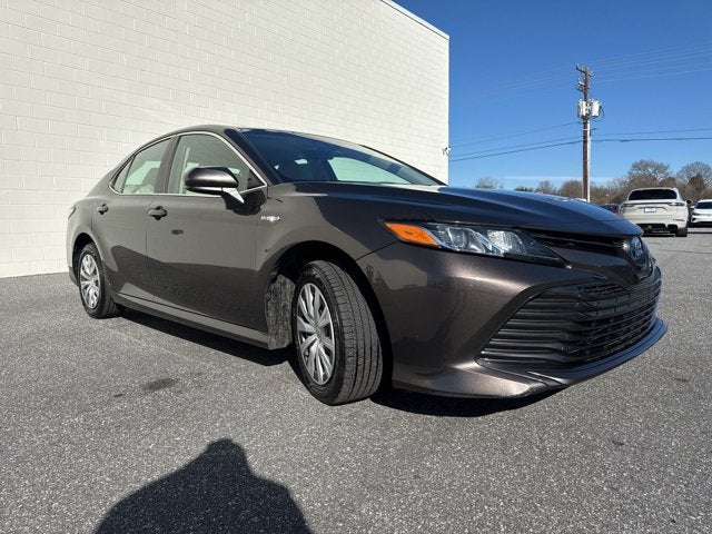 2018 Toyota Camry Hybrid LE