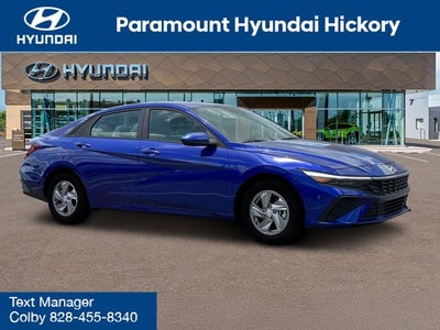 2025 Hyundai Elantra SE