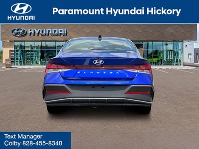 2025 Hyundai Elantra SE