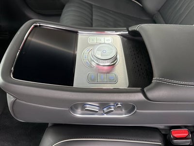 2025 Genesis G90 e-SC