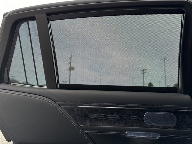 2025 Genesis G90 e-SC