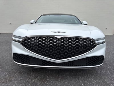 2025 Genesis G90 e-SC
