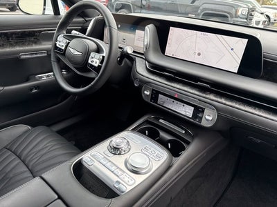 2025 Genesis G90 e-SC