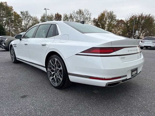 2025 Genesis G90 e-SC