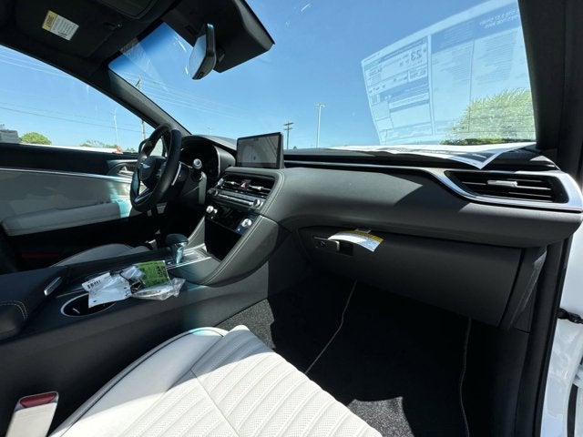 2025 Genesis G70 Base