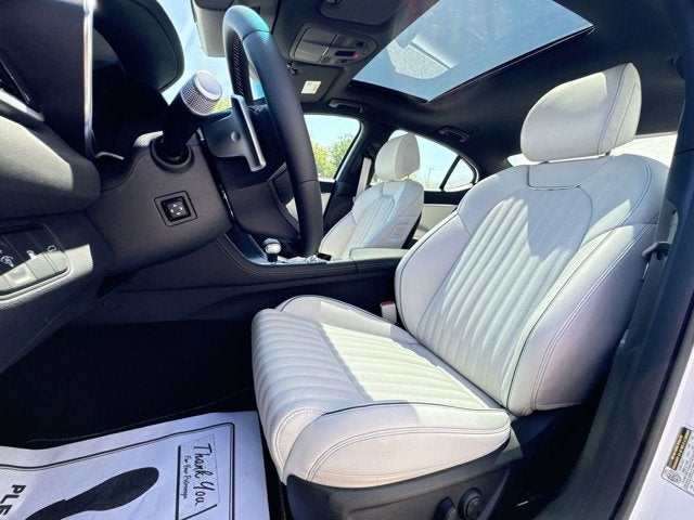 2025 Genesis G70 Base