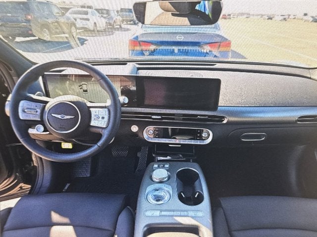 2025 Genesis GV60 Standard