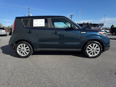 2017 Kia Soul +