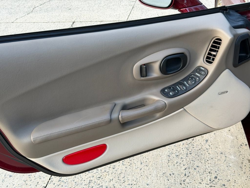 2003 Chevrolet Corvette Base