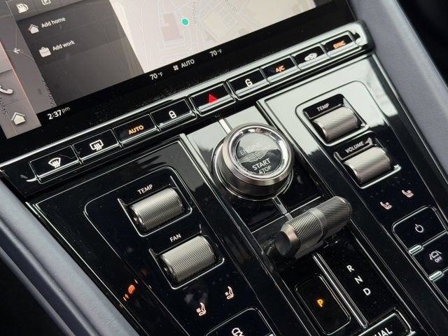 2025 Aston Martin DB12 Volante