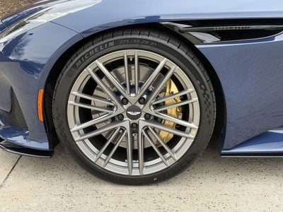 2025 Aston Martin DB12 Volante