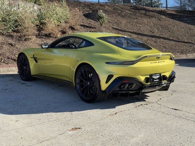 2025 Aston Martin Vantage Base