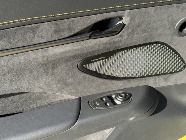 2025 Aston Martin Vantage Base