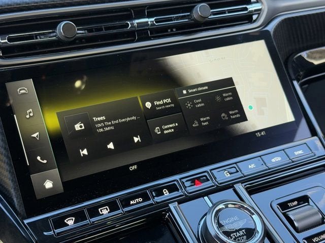 2025 Aston Martin Vantage Base