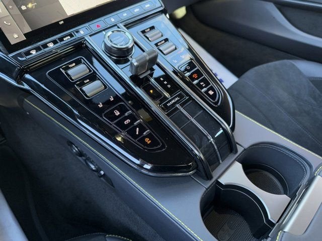 2025 Aston Martin Vantage Base