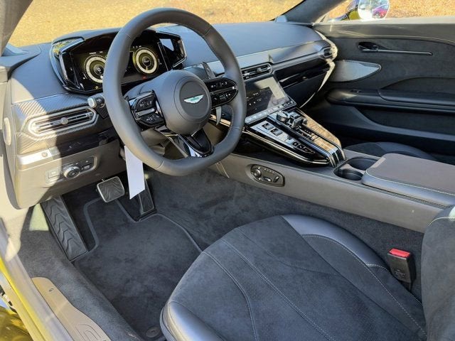 2025 Aston Martin Vantage Base