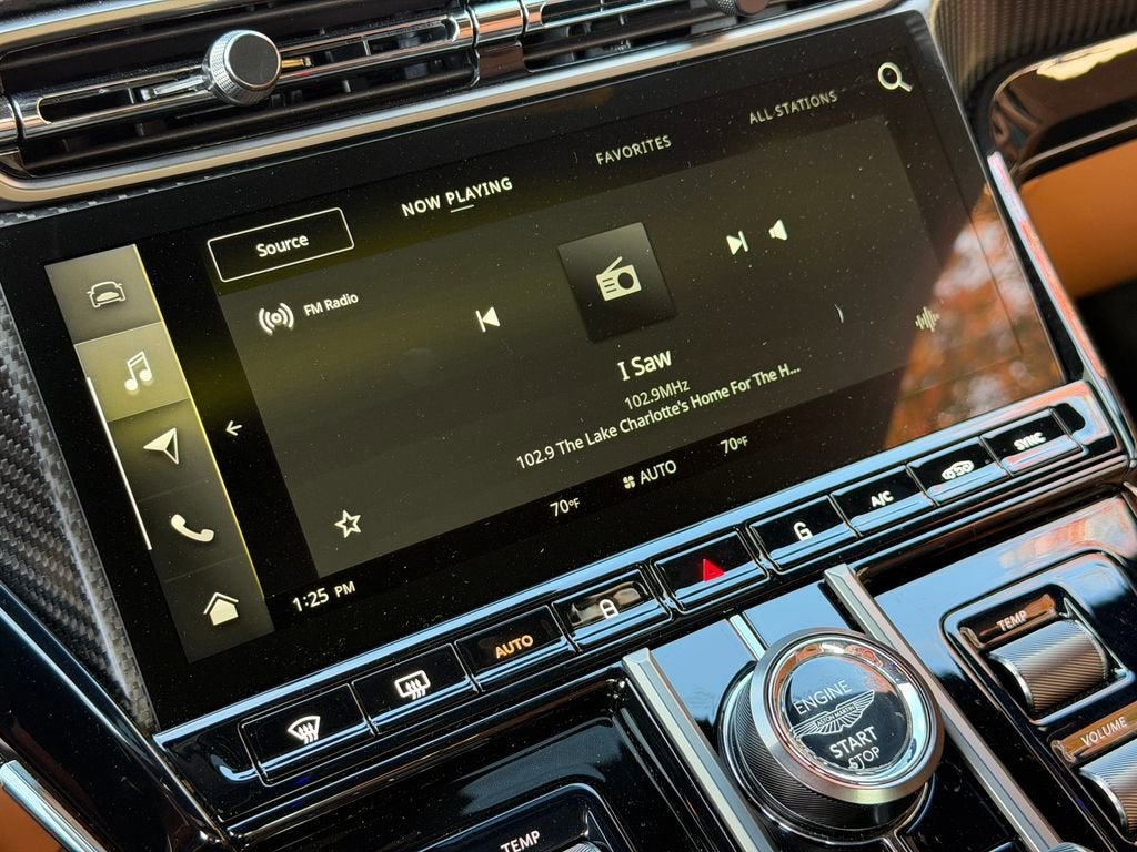 2026 Aston Martin Vantage Roadster