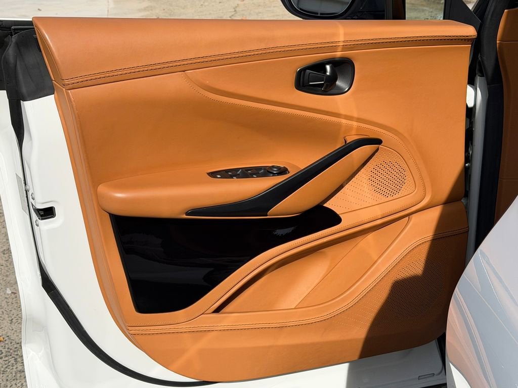 2023 Aston Martin DBX 707