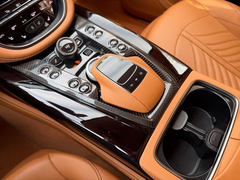 2023 Aston Martin DBX 707