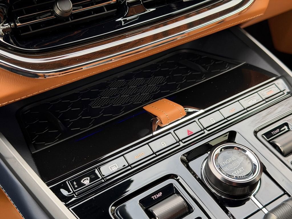 2026 Aston Martin DBX 707