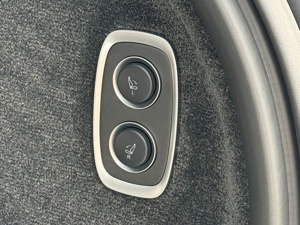 2026 Aston Martin DBX 707