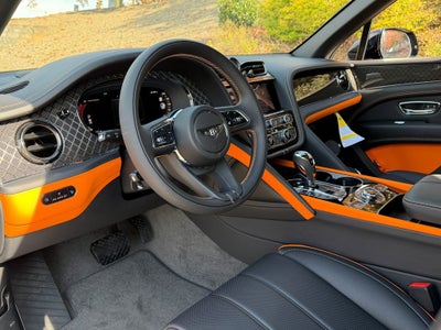 2025 Bentley Bentayga Base