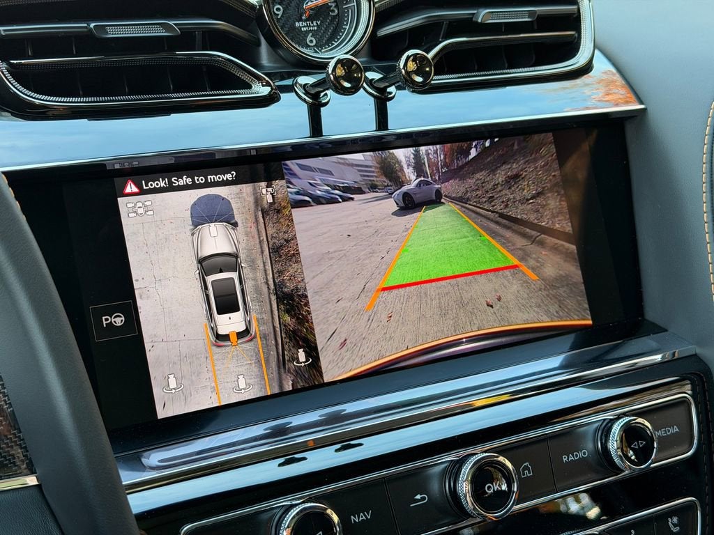 2025 Bentley Bentayga Base