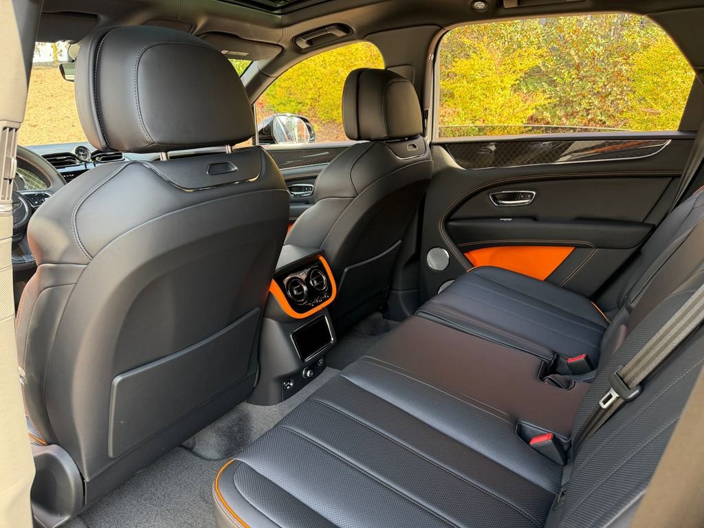 2025 Bentley Bentayga Base