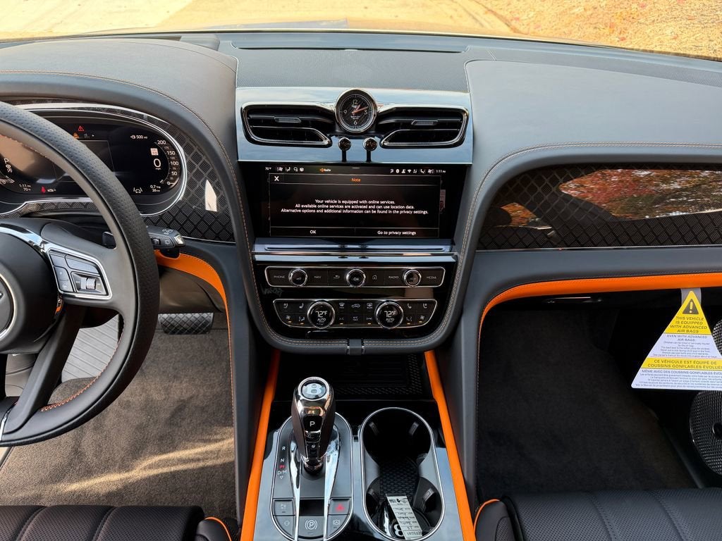 2025 Bentley Bentayga Base