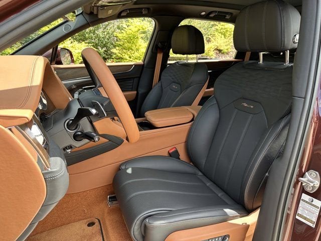 2024 Bentley Bentayga Azure