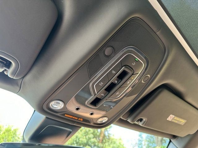 2024 Bentley Bentayga Azure