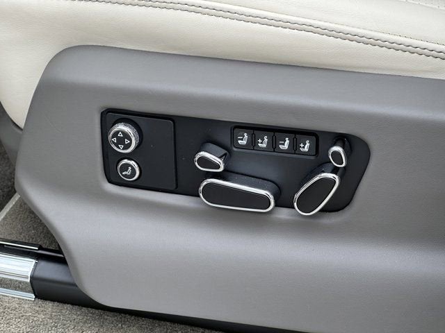 2024 Bentley Bentayga EWB A