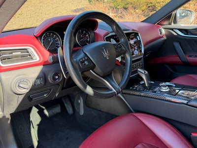 2022 Maserati Ghibli Modena Q4