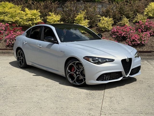 2025 Alfa Romeo Giulia Veloce