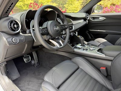 2025 Alfa Romeo Giulia Veloce