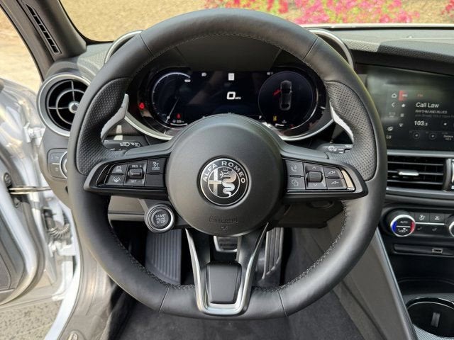 2025 Alfa Romeo Giulia Veloce