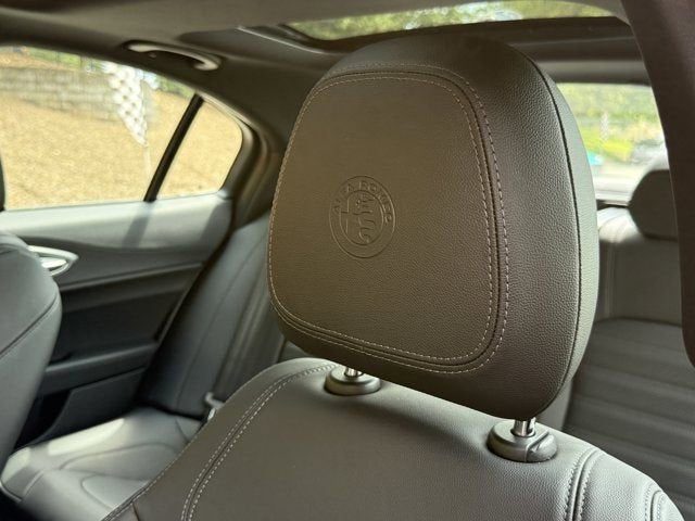 2025 Alfa Romeo Giulia Veloce