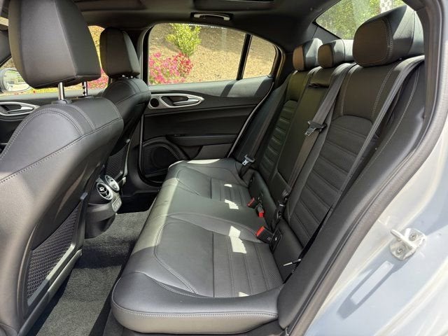 2025 Alfa Romeo Giulia Veloce