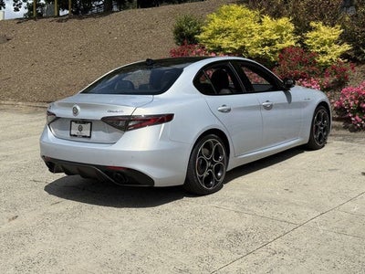 2025 Alfa Romeo Giulia Veloce