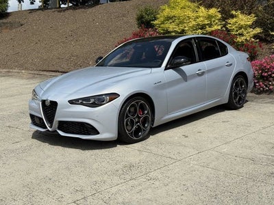 2025 Alfa Romeo Giulia Veloce