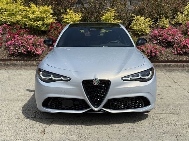 2025 Alfa Romeo Giulia Veloce