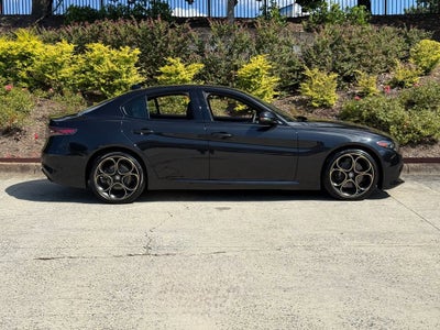 2025 Alfa Romeo Giulia Intensa